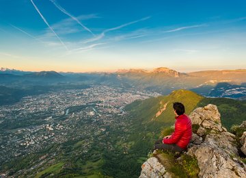THE METROPOLE OF THE ALPS 