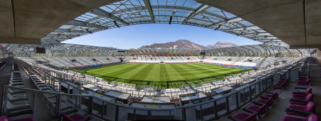 069_Stade Architecture (1024x386).jpg