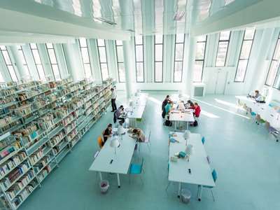 Bibliothèque universitaire Grenoble © Pierre Jayet None