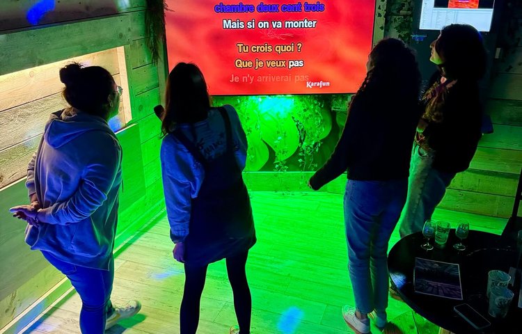 Pachamama Golf Indoor & Jungle Bar