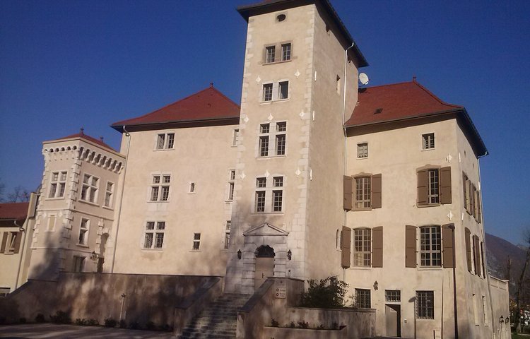 AppartHotel Tempologis - Chateau de la Rochette