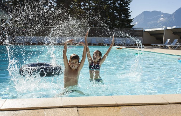 Résidence les Villages du Bachat - avec piscine et restaurant