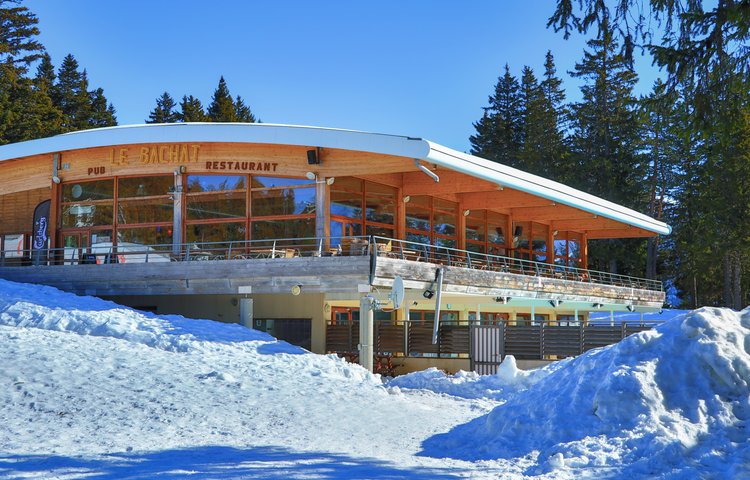 Résidence les Villages du Bachat - avec piscine et restaurant