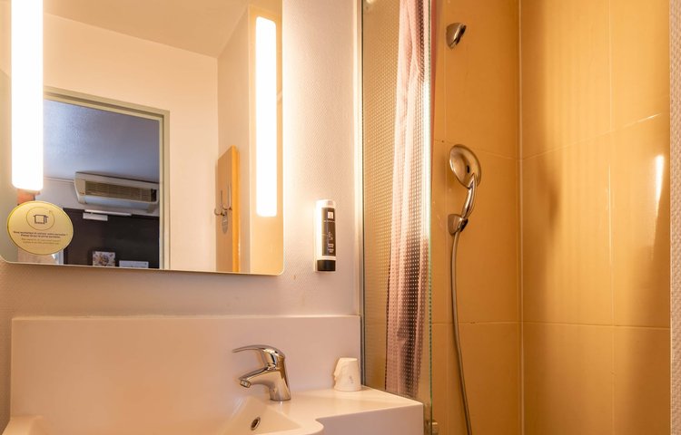 B&B Hôtel Grenoble Université