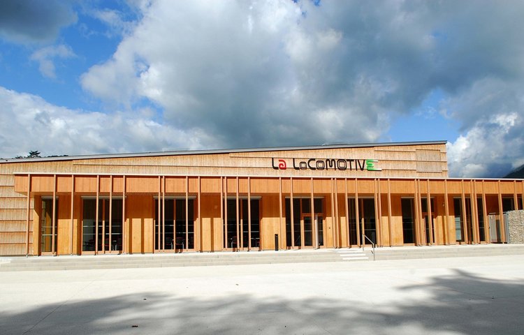 Centre des congrès et des fêtes "La Locomotive"